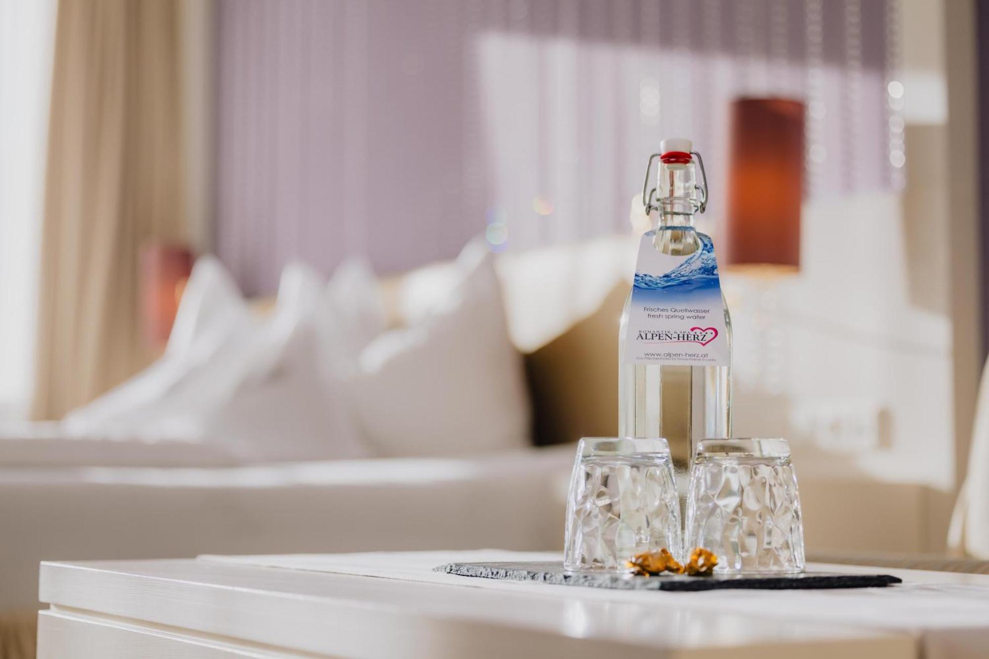 Alpen-Herz Romantik & Spa - Adults Only 라디스 외부 사진