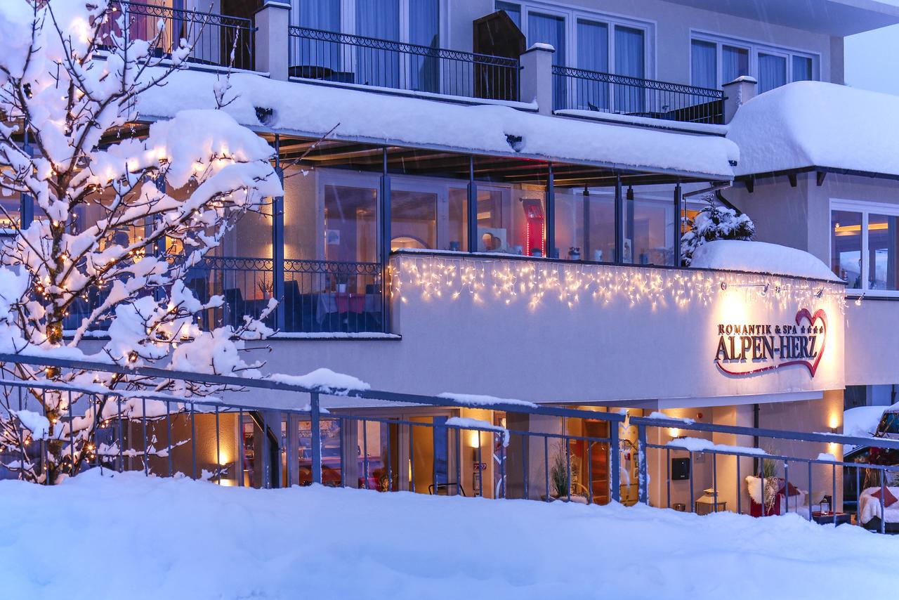 Alpen-Herz Romantik & Spa - Adults Only 라디스 외부 사진